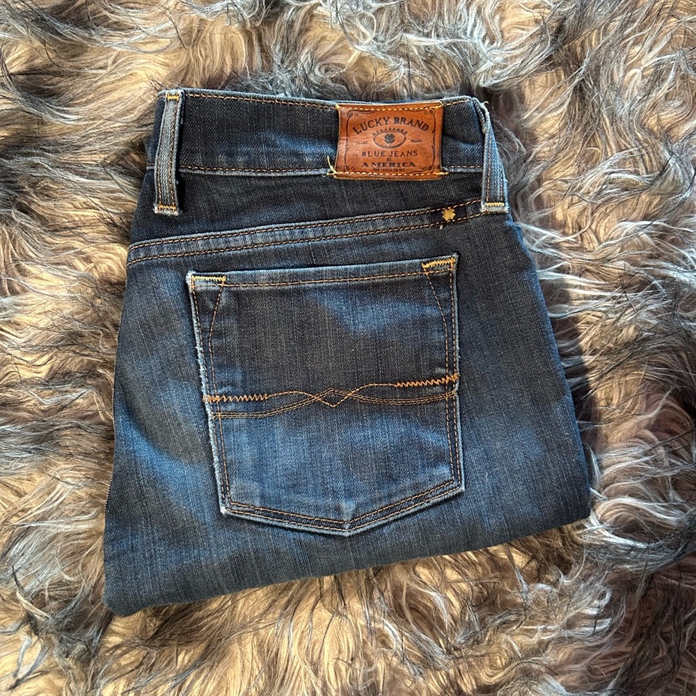 ⭒ lucky brand dark blue denim jeans